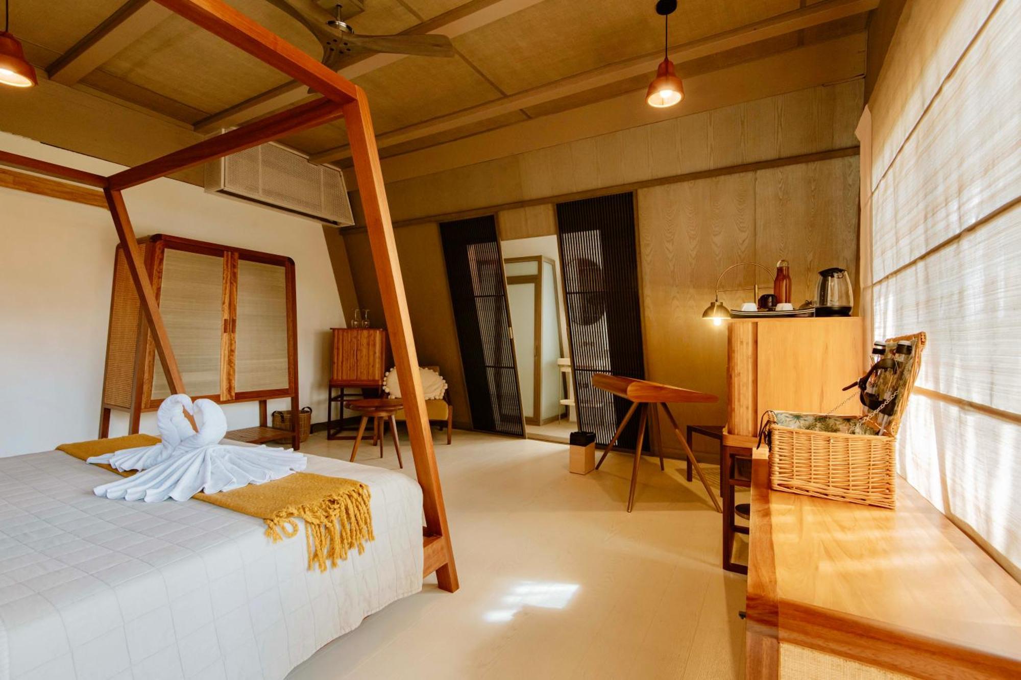 סבו Asmara Urban Resort & Lifestyle Village Powered By Aston מראה חיצוני תמונה